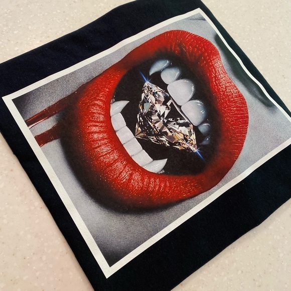 New unisex “ Diamond fangs “ - Picture 4 of 5